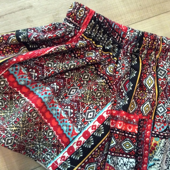 Off shoulder, tie waist top - Picture 2 of 3